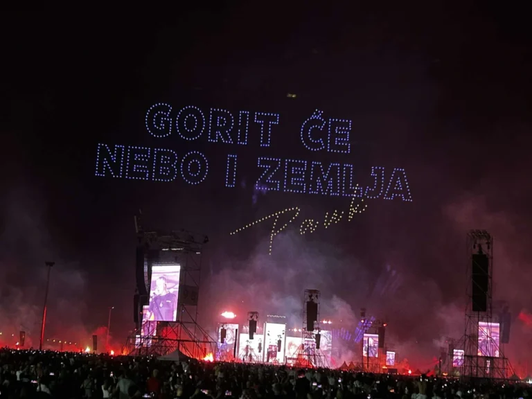 Imotski svećenik poručio mladima: ‘Ne samo zbog Anice i bokala vina, nego za novi dom‘