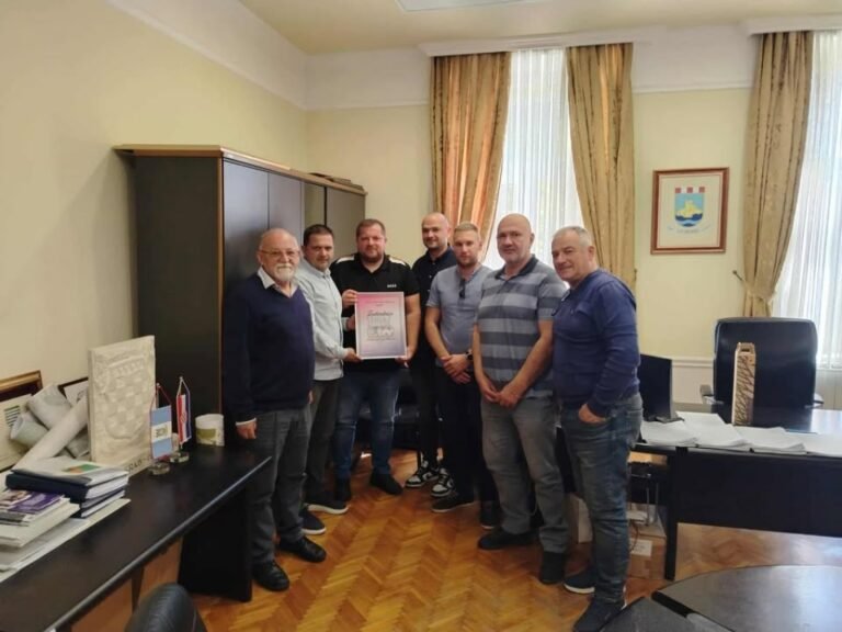 Predstavnici sportske udruge „Liga Hercegovine“ sastali se s gradonačelnikom Vedranom Markotićem
